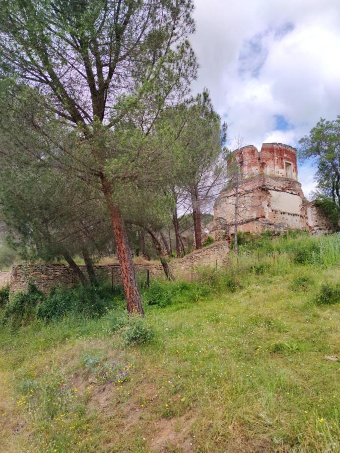 דירות בוטרגו דל לוסויה Puente Viejo De Buitrago Casa Enebro מראה חיצוני תמונה